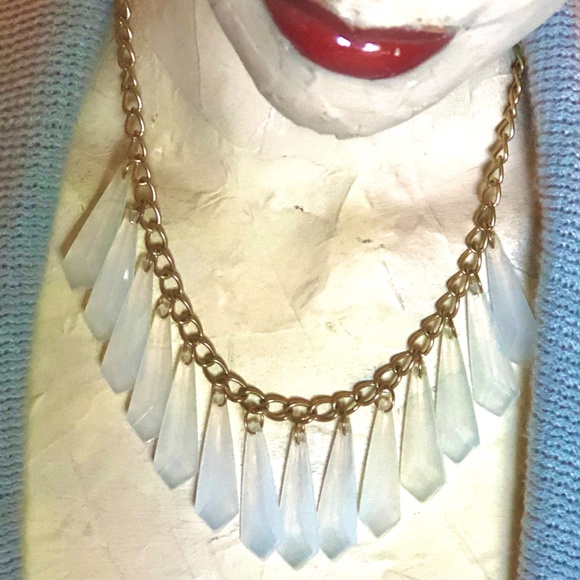 3/$40 VTG Y2K Gold Chain/Faceted Semi-Opaque Milky Acrylic Dangles Necklace - Picture 5 of 13